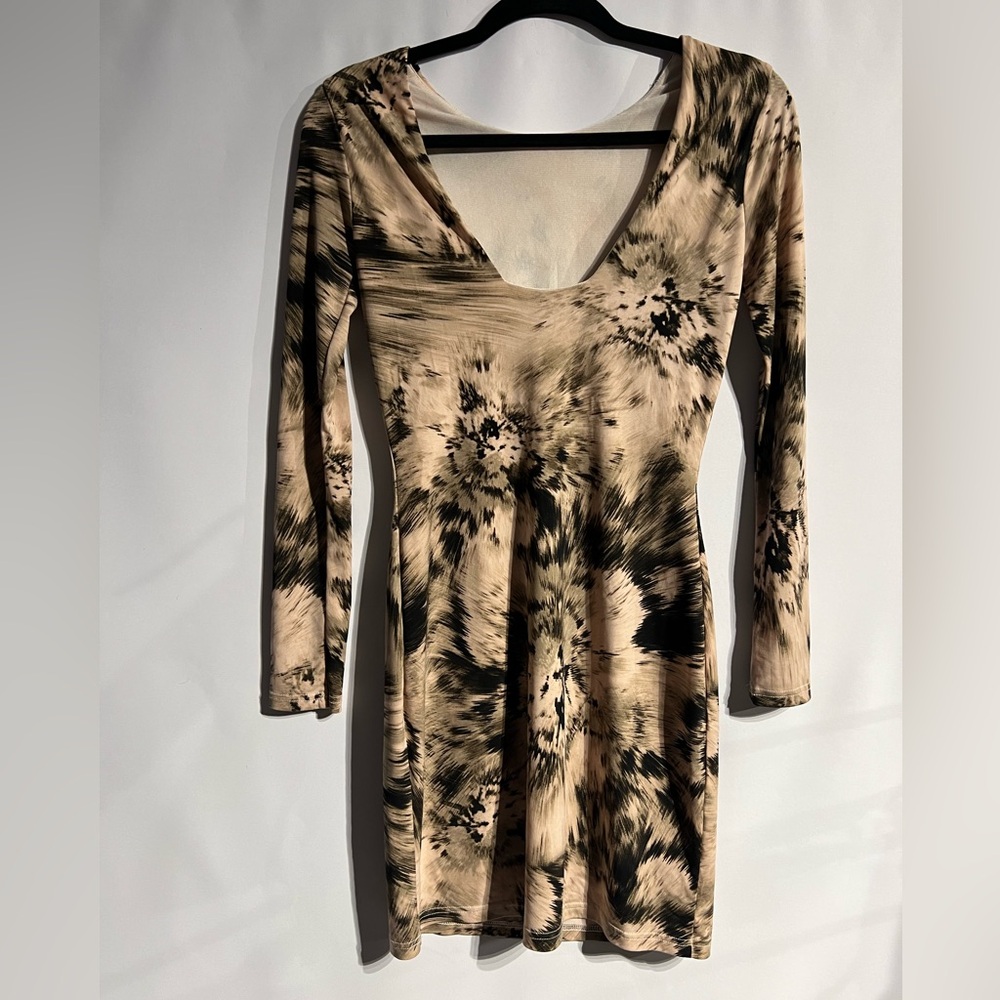 Jennifer Lopez Black and Tan Long Sleeve Dress